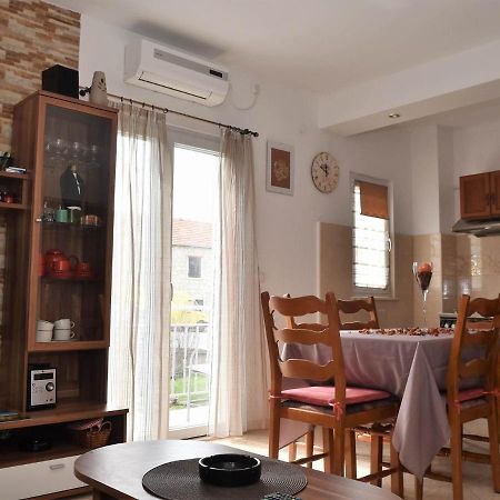Apartment Manigo Supetar Exteriör bild
